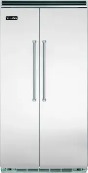 Credit: Viking Front view of the Viking Professional 5 Series VCSB5423SS refrigerator
