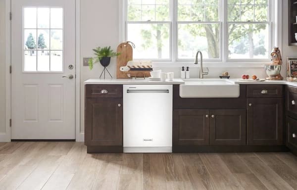 KitchenAid white top control dishwasher KitchenAid white top control dishwasher