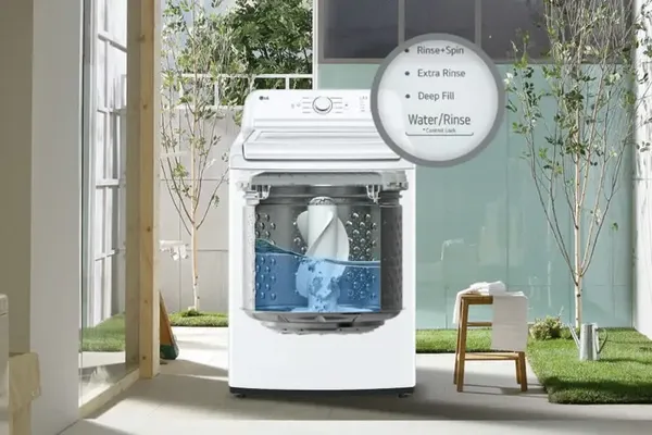 A graphic describing the Deep Fill feature on an LG top load washer