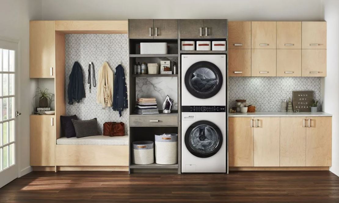 LG Washer & Electric Dryer Laundry Center