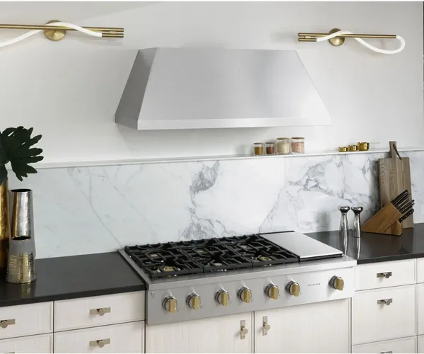 The Monogram ZGU486NDTSS 48” rangetop in a luxury kitchen 