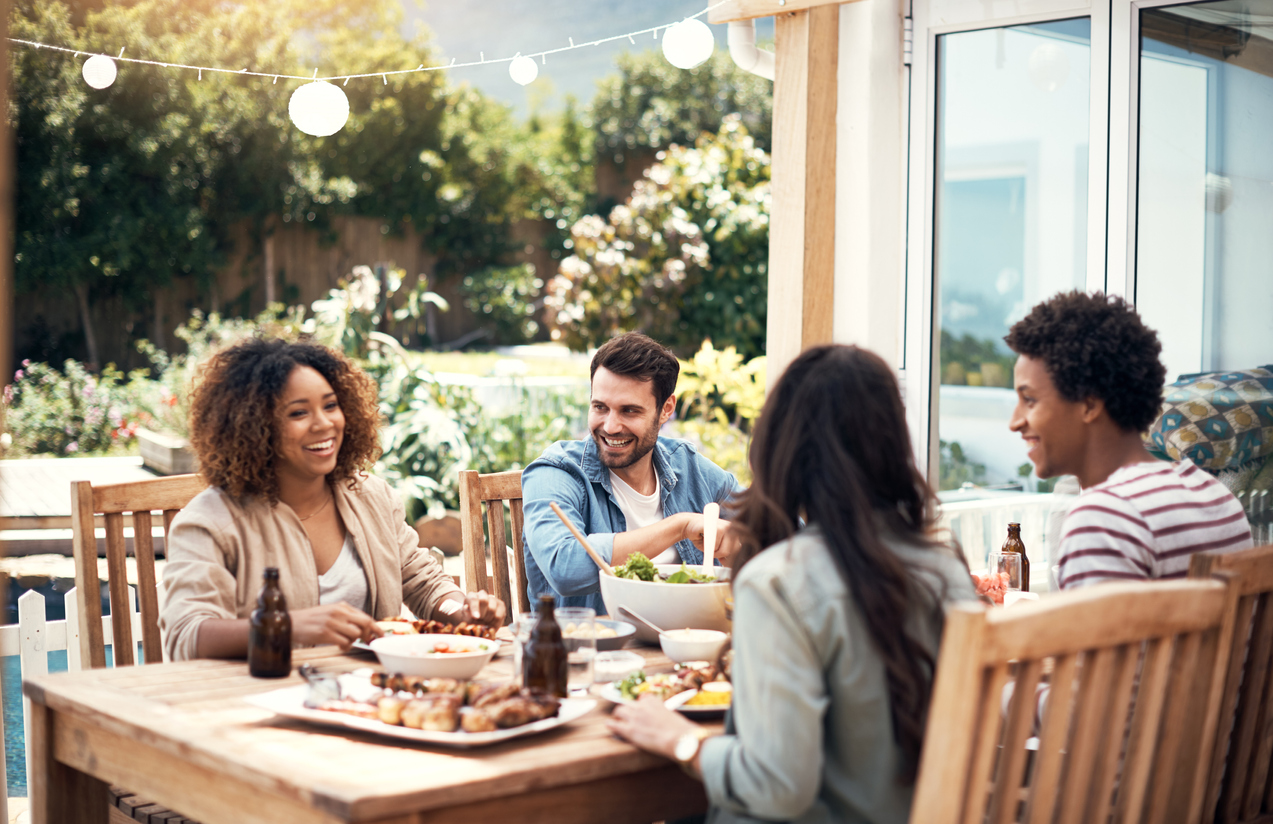 friends eating outside