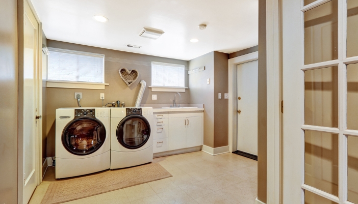 A large laundry pair with the exhaust vent in plain view