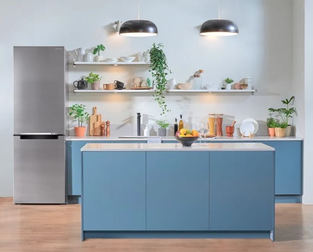 Samsung bottom freezer refrigerator Samsung 11.3 Cu. Ft. Fingerprint Resistant Stainless Steel Bottom Freezer Refrigerator