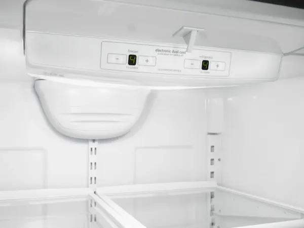 Whirlpool WRB329DMBM refrigerator interior Whirlpool WRB329DMBM refrigerator interior