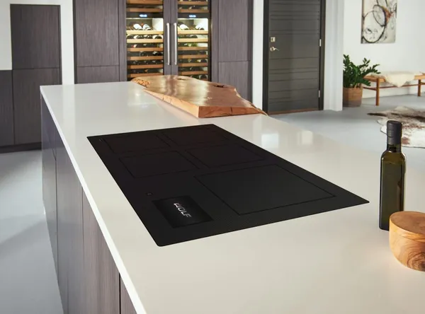 The CI36560C/B induction cooktop in a kitchen island