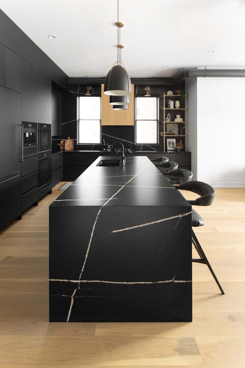 https://cdn.avbportal.com/assets/blog/blog_appliances/grand-appliance-chicago-metro-build-wall-oven.jpg 