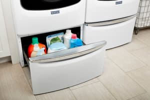 Maytag Model XHPC155XW Front load Washer White Pedestal Maytag Front load Washer White Pedestal
