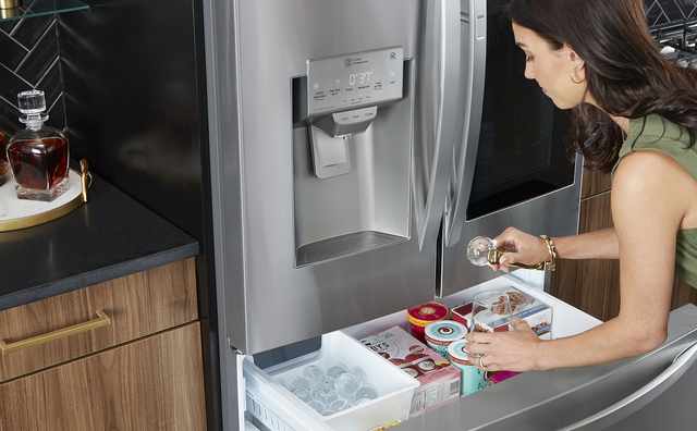 Stainless Steel Refrigerators with Ice Makers