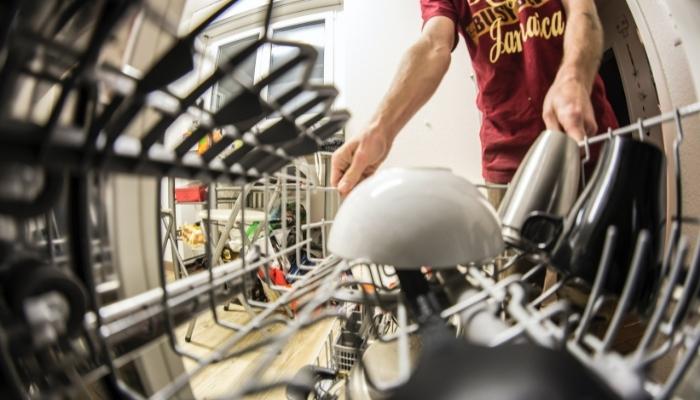 Do you really know how your dishwasher works and how it cleans?