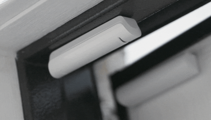 CI_Smart-Home-Sensors_3.gif Door sensors placed on top, shows door opening and closing