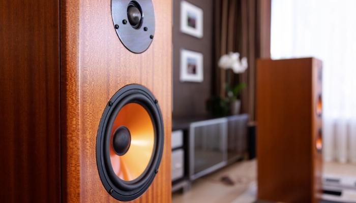 CI_Debunked-Audio-Myths_4.jpg Hi-Fi speakers