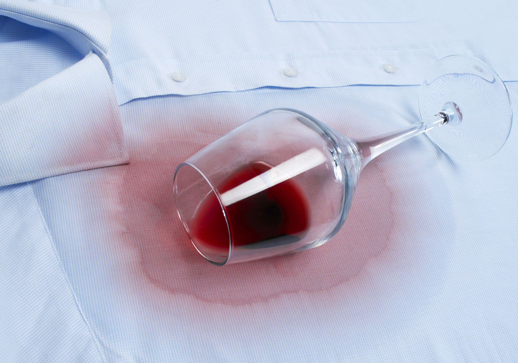 goir red wine stain on a blue dress shirt