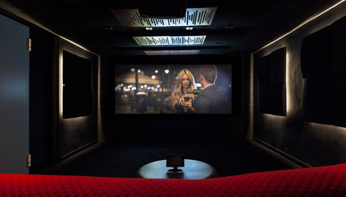 A luxury home theater with an LCoS projector