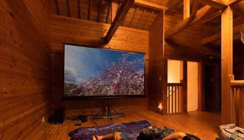 How to choose a projector screen type