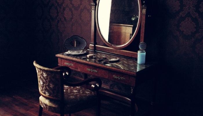 Furn_National-Old-Stuff-Day_3.jpg Vintage vanity with dark finish