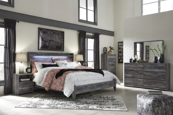 King Size Mattress Bedroom with a King Size Mattress