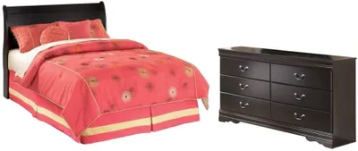 Credit: Signature Design by Ashley Front view of the Signature Design by Ashley Huey Vineyard 2-piece bedroom set