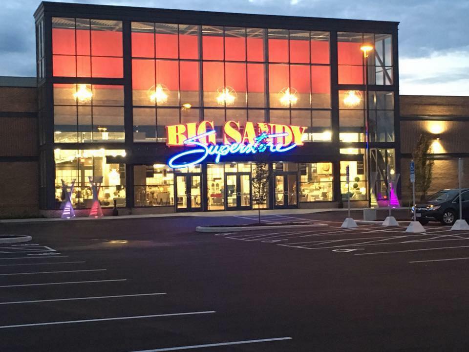 The outside of a Big Sandy Superstore 