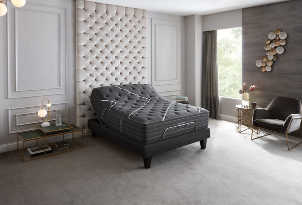 The Beautyrest Black Luxury collection adjustable mattress and base with transitional decor