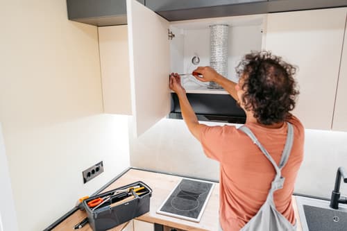 Under cabinet range hood installation Under cabinet range hood installation