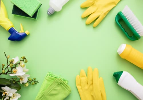 Cleaning kitchen countertops easily with a quiet vacuum Cleaning kitchen countertops easily with a quiet vacuum