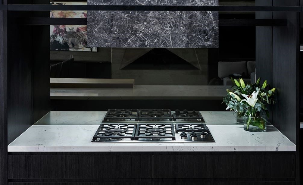 Front view of Wolf five burner gas cooktop