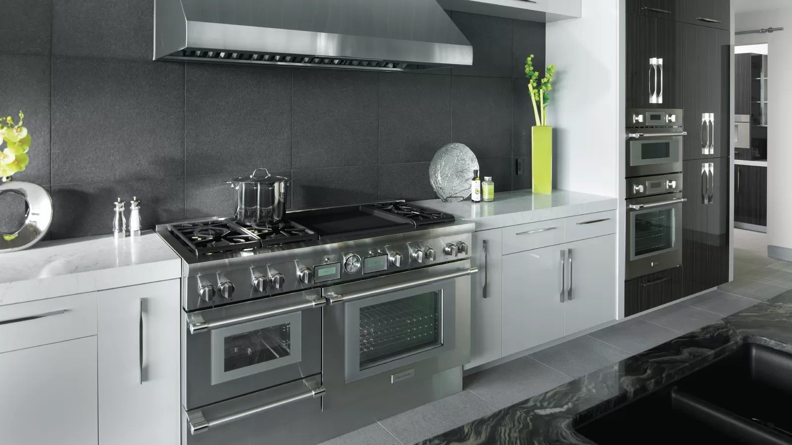 Henderson, Nevada Thermador luxury kitchen design