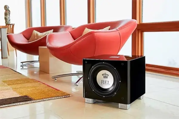 REL T/9x Subwoofer in a home theater setup REL T/9x Subwoofer in a home theater setup