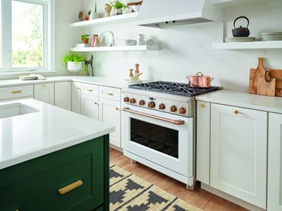 Café white gas range with brass knobs?