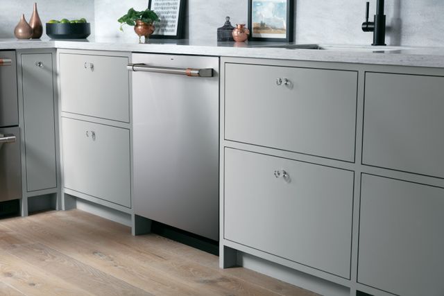 Café Dishwasher Interior