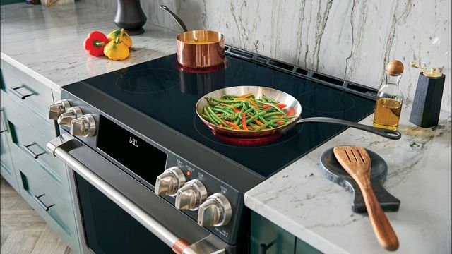 Cafe Induction Range detail