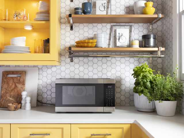GE Microwave Oven GE Microwave Oven