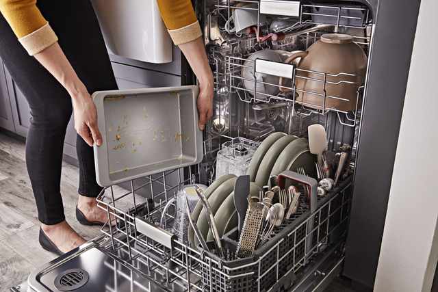 KitchenAid dishwasher features