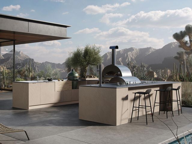 Outdoor Kitchen Backyard Oasis