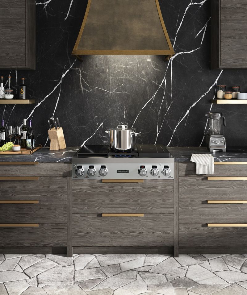 Signature Kitchen Suite Kitchen