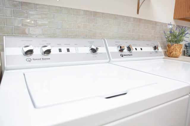 Credit: Speed Queen Close view of the Speed Queen washer and DR7 dryer