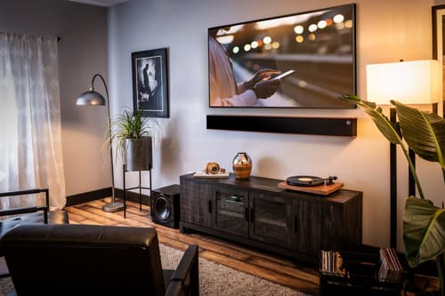 Klipsch Heritage Theater Bar Lifestyle