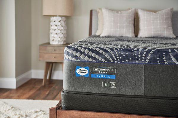 Sealy Hybrid Mattress