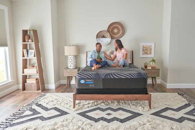 Sealy Posturepedic Plus Hybrid Queen Mattress
