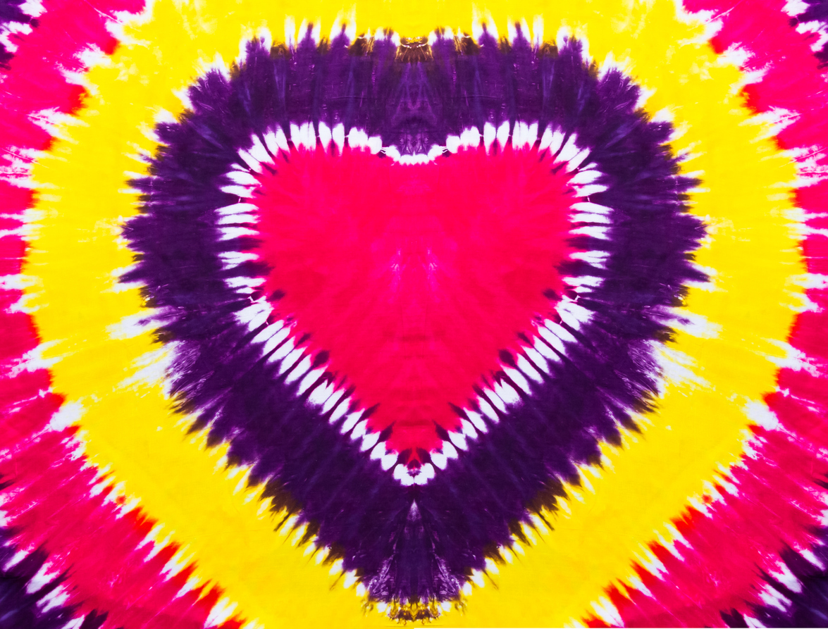 heart tie-dye pattern