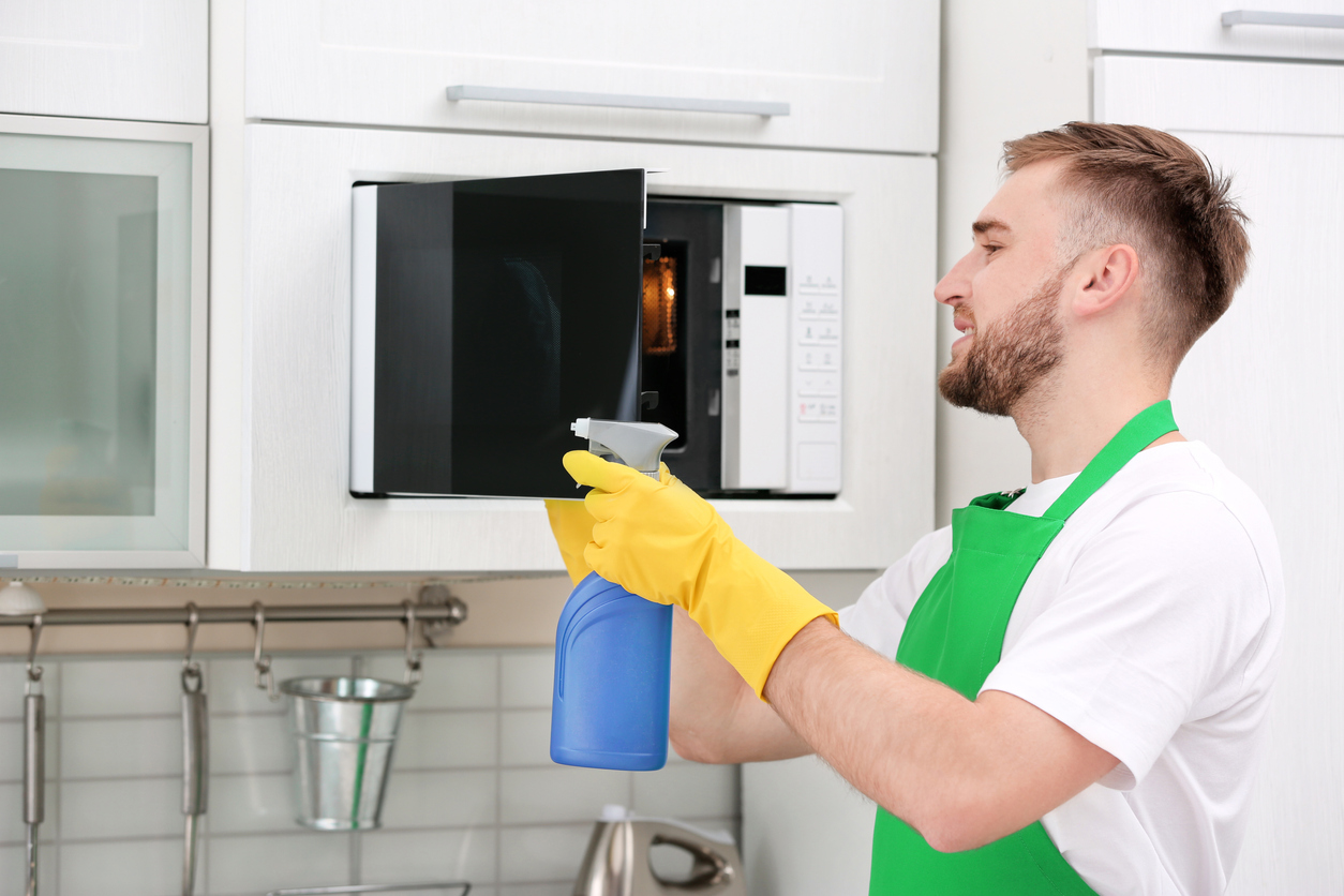 How to Clean Your Microwave