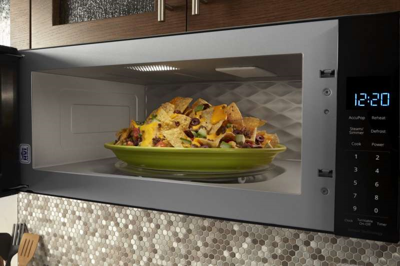 nachos cooked in a microwave