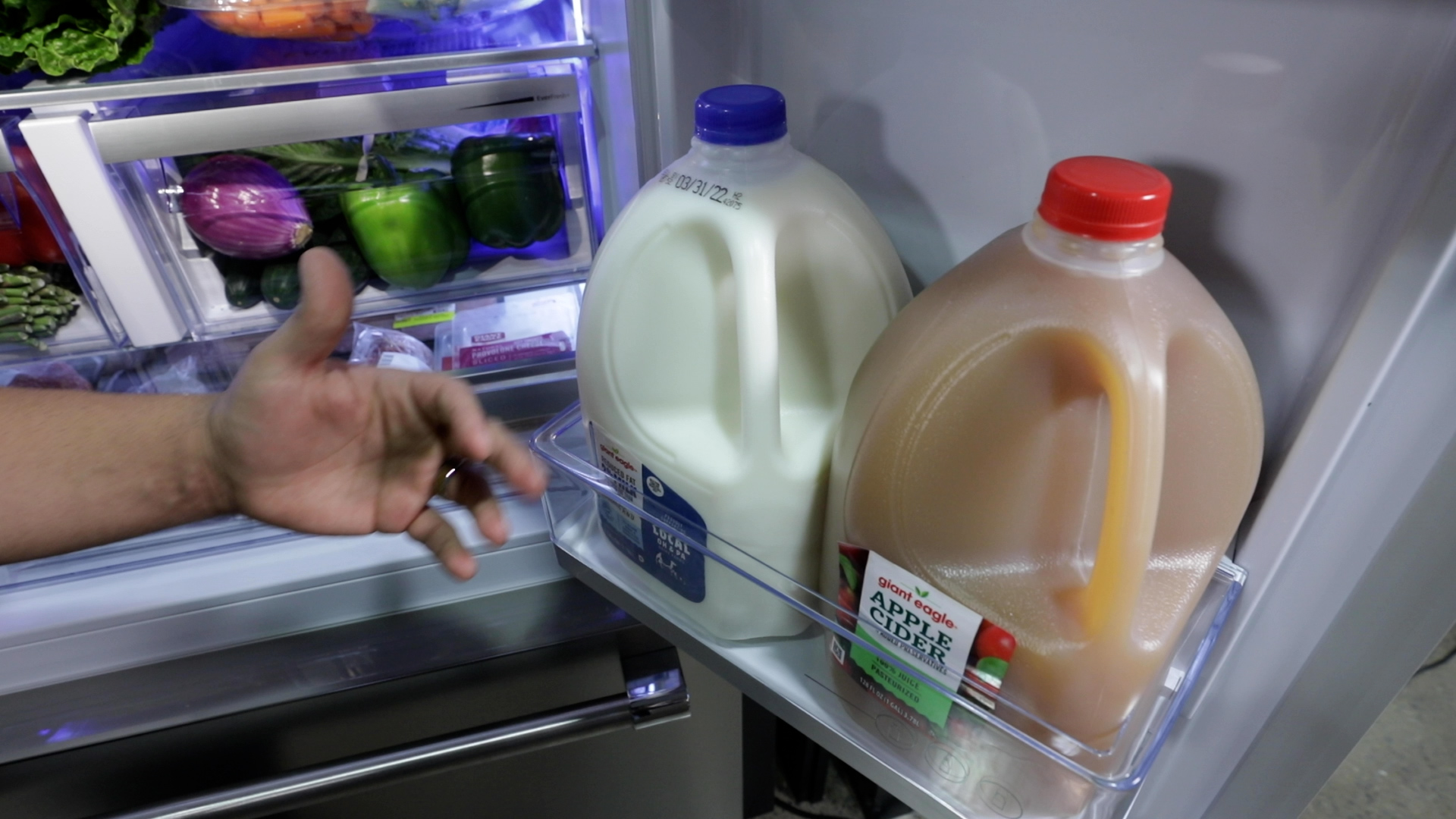 Beko 20 Cubic ft. Refrigerator vs 27 Cubic ft Refrigerator I Does Size Matter?