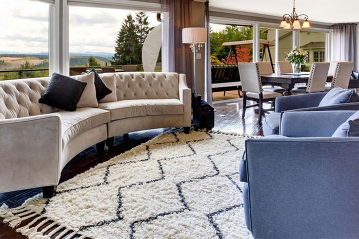 The Right Way to Choose an Area Rug