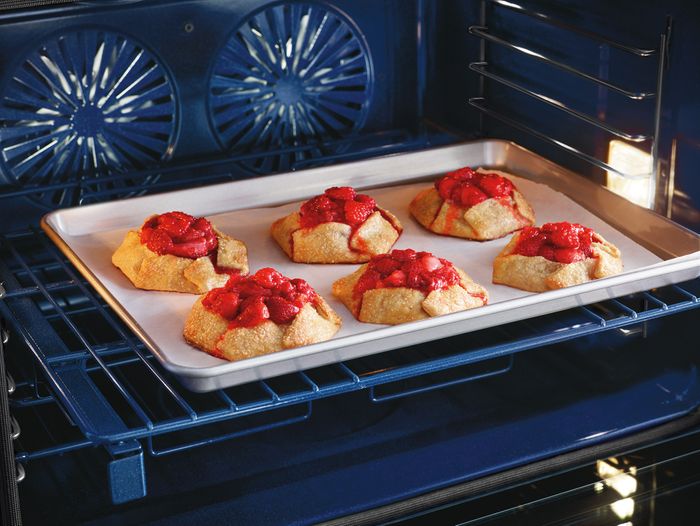 3 Oven Issues That Prove You Need a New One