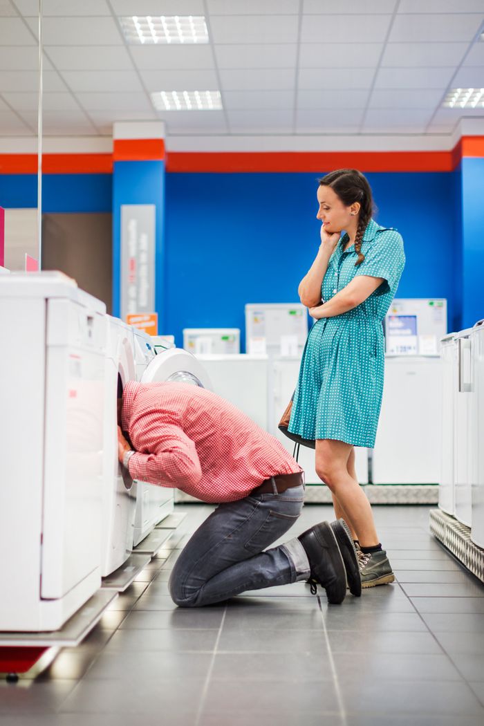 4 Questions to Ask When Buying a New Frigidaire Washer