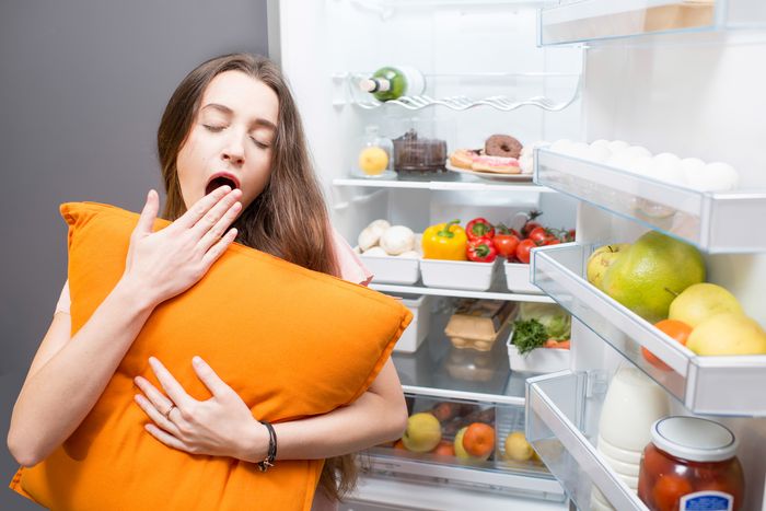 How Sleep Deprivation Affects Your Diet