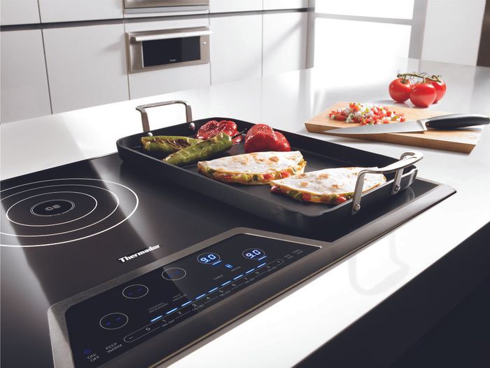 The Revolutionary Thermador Freedom Induction Cooktop Plaza