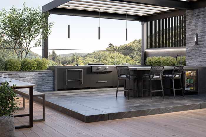 Montecito California outdoor kitchen
